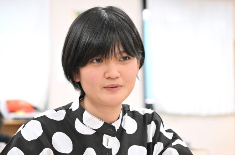 写真：向坂くじらさん