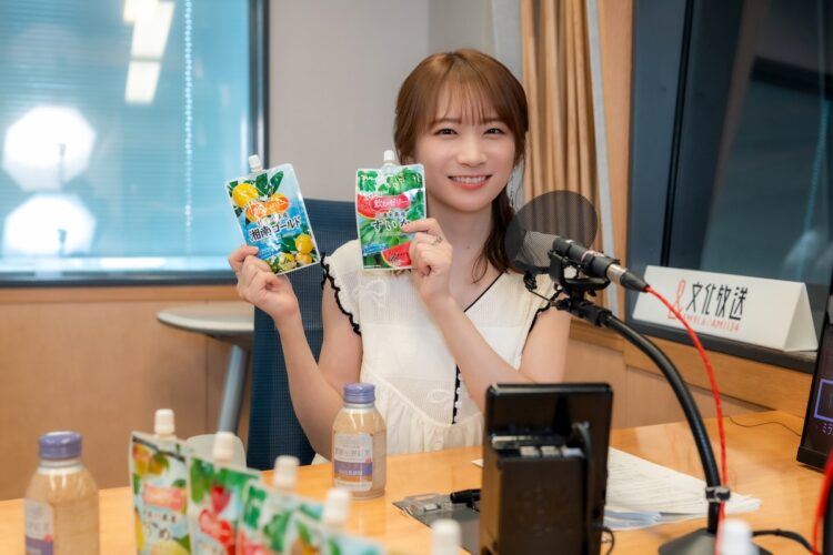 秋元真夏さんの写真