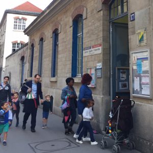 写真　パリの幼稚園