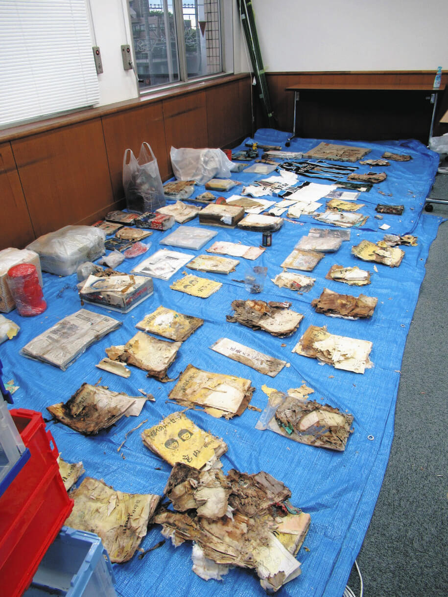 20世紀最後の日」のタイムカプセル、開けたら悲劇 子ども1900人分の