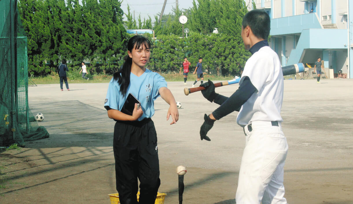 高校野球のマネージャーはお手伝いじゃなく仕切り役 フォーム修正