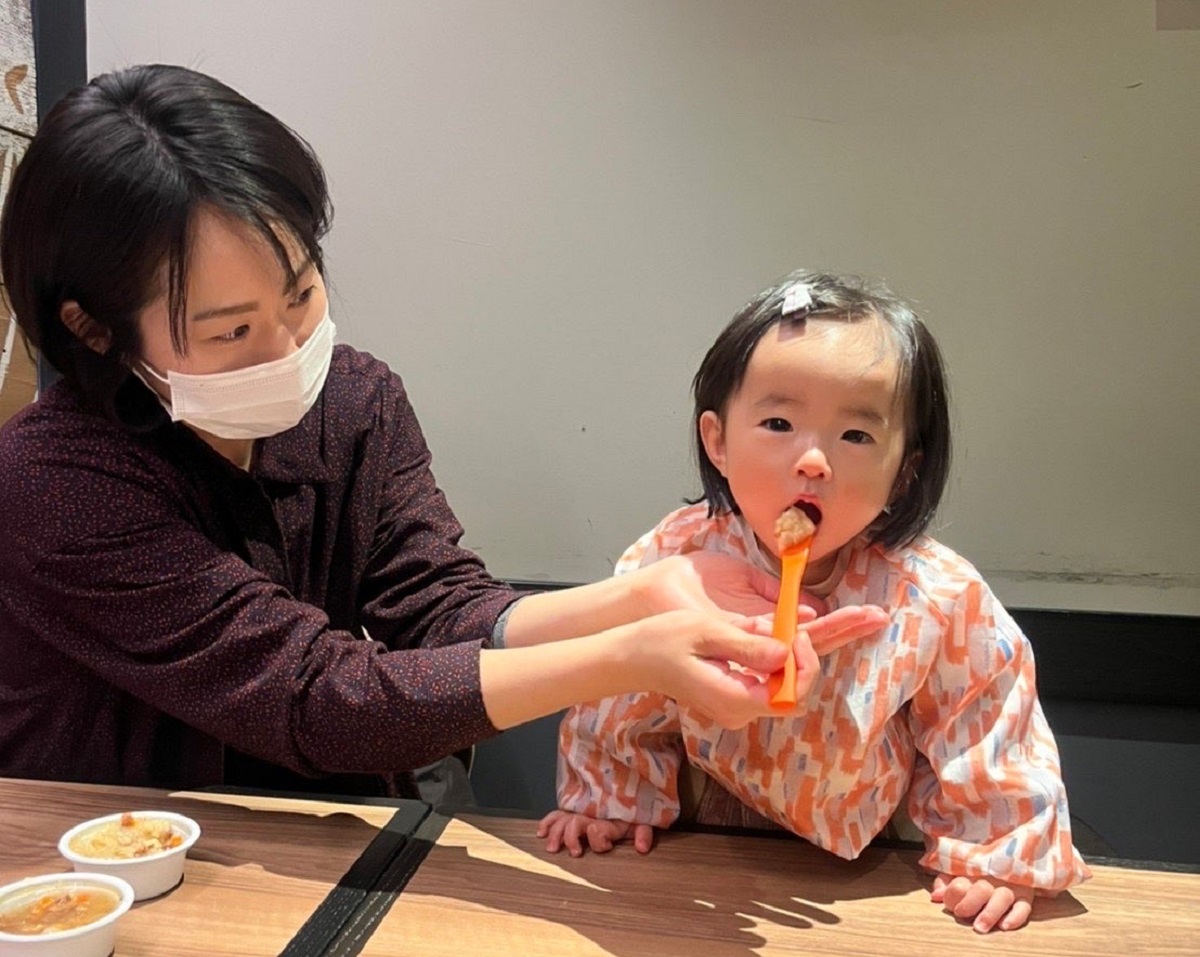 子供 食器 親 共用