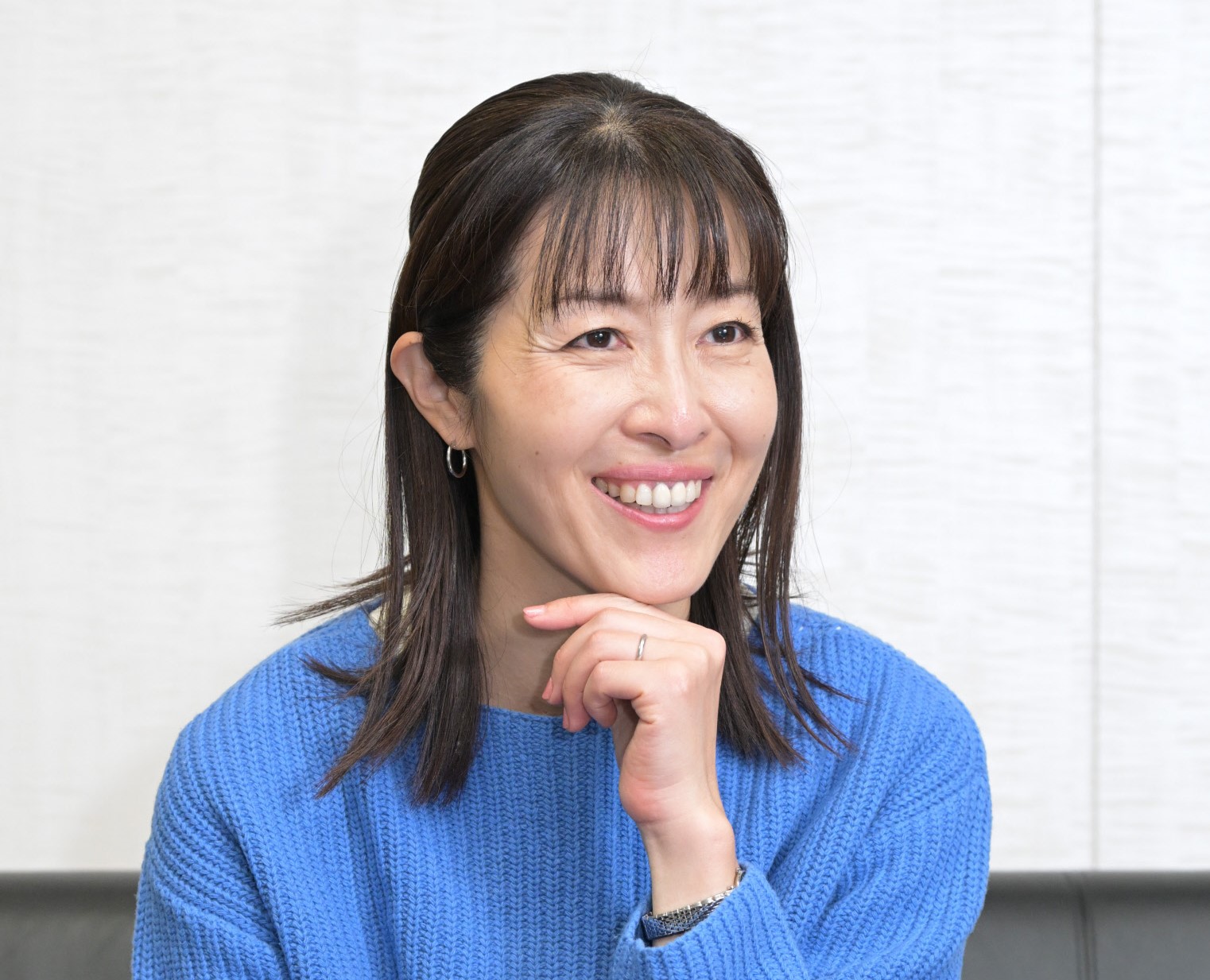 NHKお天気キャスター 気象予報士・渕岡友美さん 3児の子育てが広げてくれたキャスターとしての幅 週5日の「おはよう日本」をへて | 東京すくすく