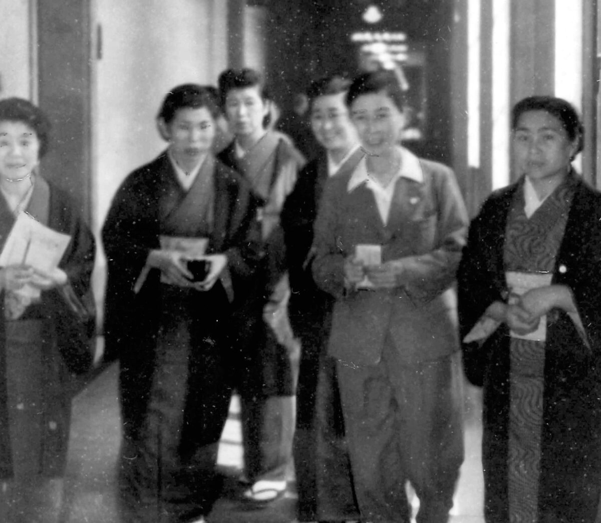 夫婦 別姓 日本 いつから