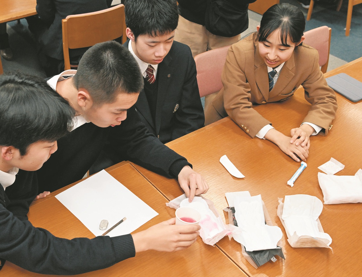 生理中にレイプ 