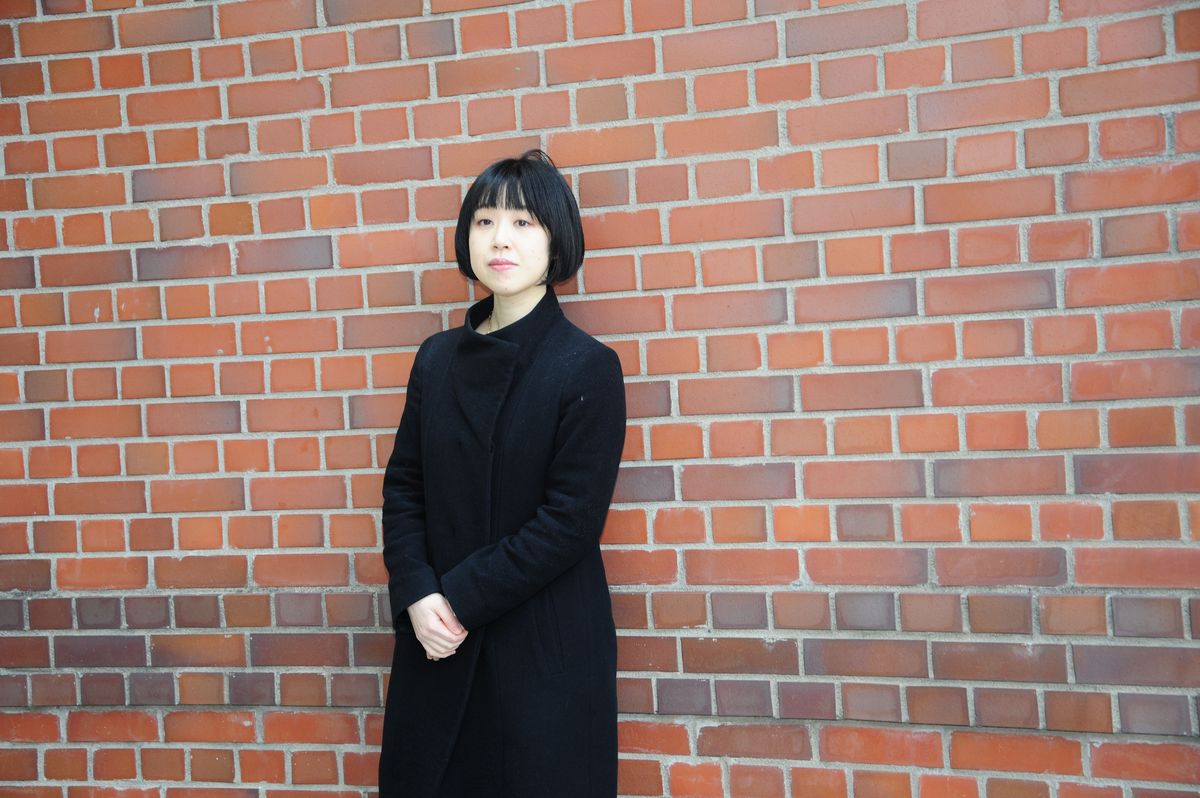 服部真里子さん