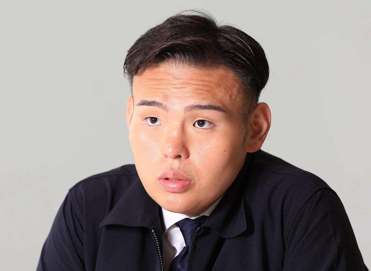 貴 景勝 父 職業